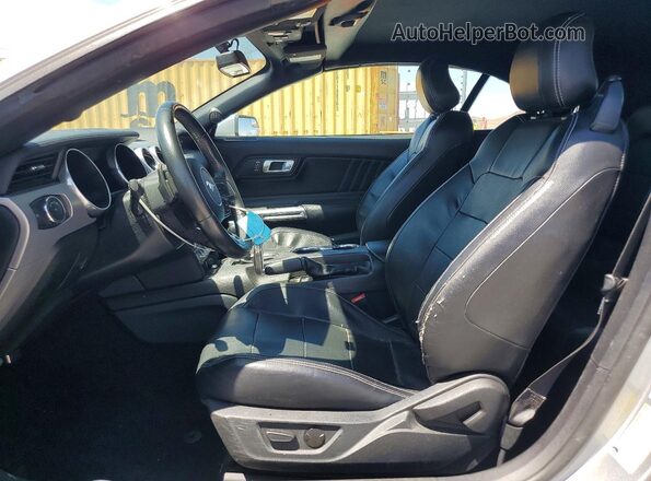 1FATP8UH6L5147315 2020 FORD MUSTANG Silver Front interior view