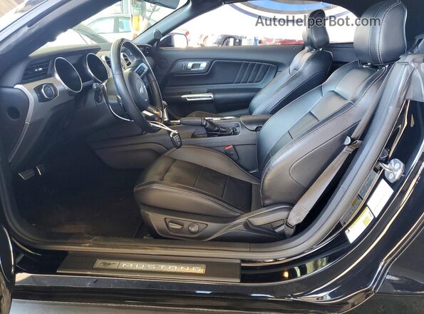 1FATP8UH6M5121248 2021 FORD MUSTANG Black Вид салону спереду
