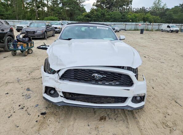 1FATP8UH7G5309698 2016 FORD MUSTANG White Widok z przodu