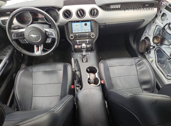 1FATP8UH7G5309698 2016 FORD MUSTANG White Widok deski rozdzielczej