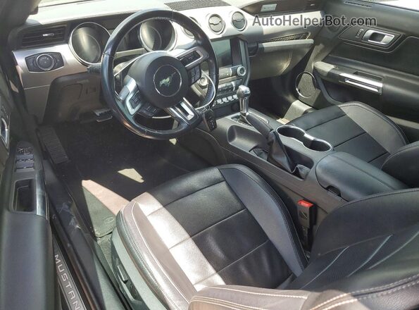 1FATP8UH7N5105397 2022 FORD MUSTANG Черный Вид панели приборов