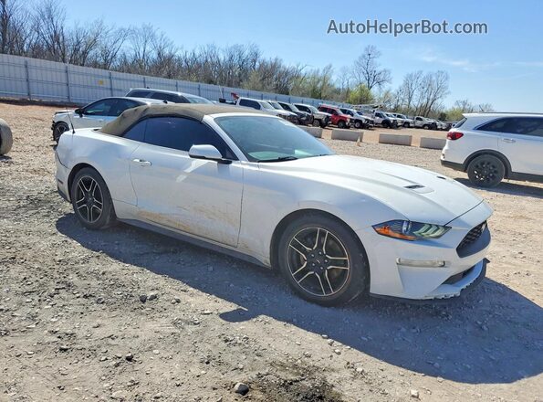 1FATP8UH8J5133395 2018 FORD MUSTANG White Առջևի աջ
