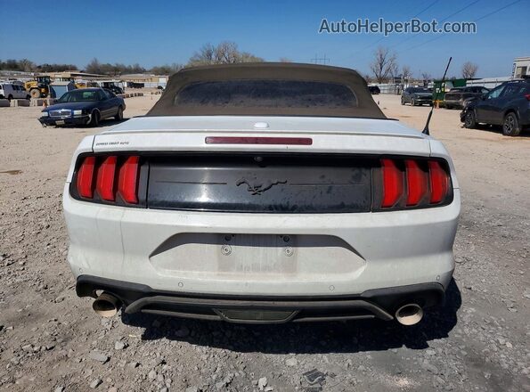 1FATP8UH8J5133395 2018 FORD MUSTANG White Հետևի տեսք