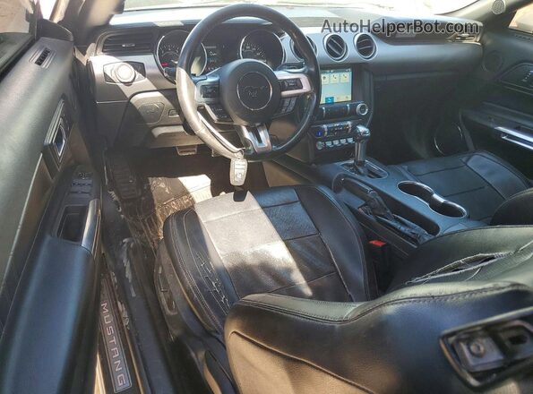 1FATP8UH8J5133395 2018 FORD MUSTANG White Առջևի վահանակի տեսք
