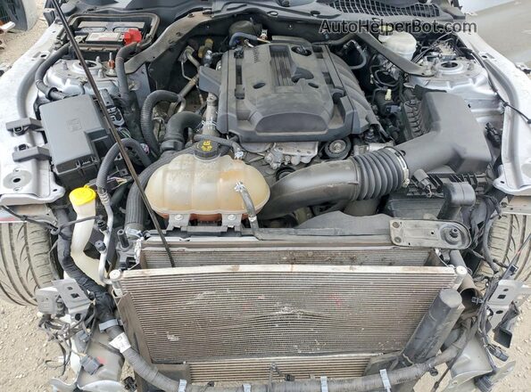 1FATP8UH9L5105950 2020 FORD MUSTANG Silver Vista interior trasera