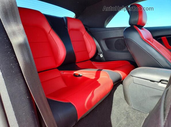 1FATP8UH9M5129649 2021 FORD MUSTANG Red Widok tylnych siedzeń