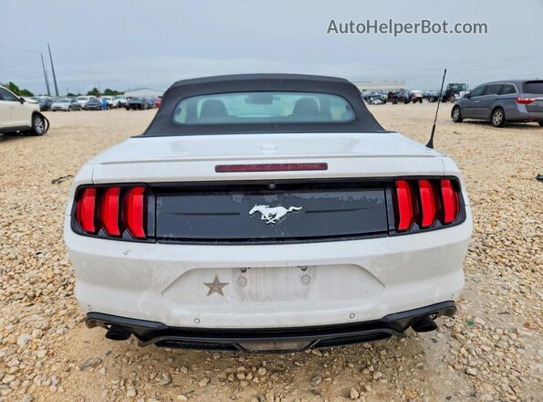 1FATP8UH9N5102033 2022 FORD MUSTANG White Widok z tyłu