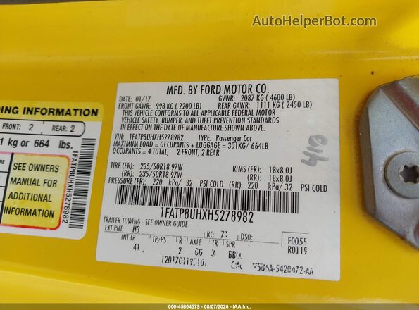 1FATP8UHXH5278982 2017 FORD MUSTANG Yellow Vista del compartimento del motor