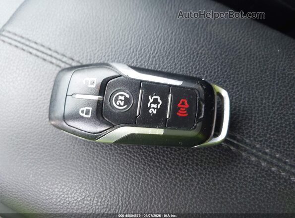 1FATP8UHXH5278982 2017 FORD MUSTANG Yellow Vista del salpicadero