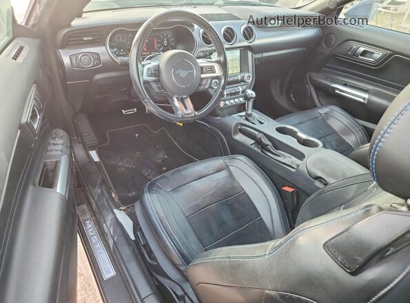 1FATP8UHXJ5139313 2018 FORD MUSTANG Blue Widok deski rozdzielczej