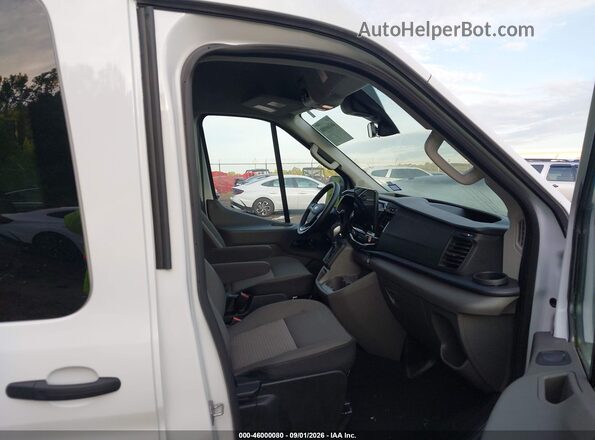 1FBAX2C82TKA06098 2026 FORD TRANSIT-350 Белый Вид салона спереди