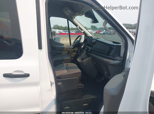 1FBAX2C84RKA43064 2024 FORD TRANSIT-350 White Front interior view