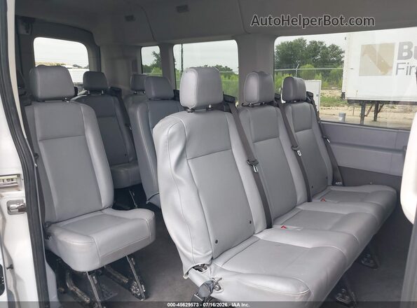 1FBAX2CM3JKB18824 2018 FORD TRANSIT-350 White Widok naklejki z numerem VIN