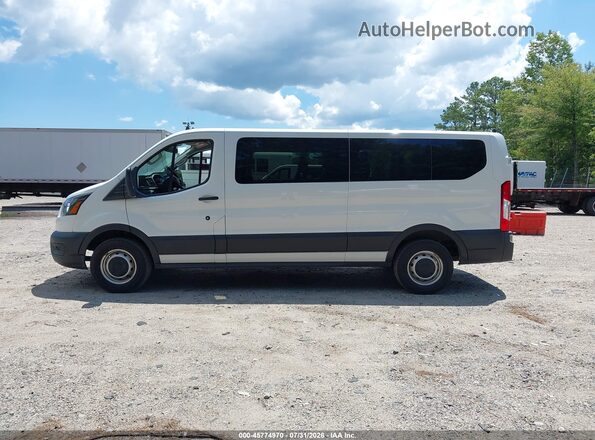 1FBAX2Y83NKA50641 2022 FORD TRANSIT-350 White სალონის 360-გრადუსიანი ხედი