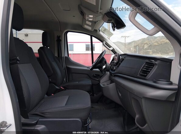 1FBAX2Y86NKA14295 2022 FORD TRANSIT-350 Белый Вид салона спереди