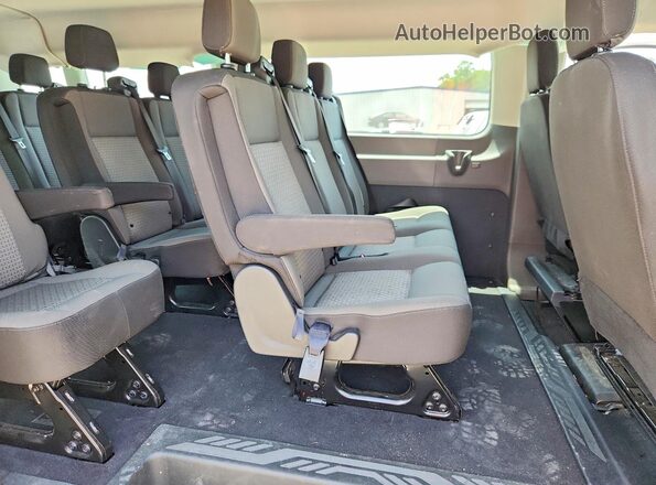 1FBAX2Y87RKA65794 2024 FORD TRANSIT White Вид задньої частини салону
