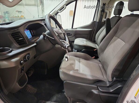 1FBAX2Y87TKA88709 2026 FORD TRANSIT White Вид салону спереду