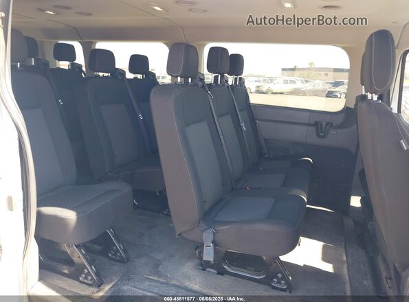 1FBAX2Y8XPKA08115 2023 FORD TRANSIT-350 White Widok naklejki z numerem VIN