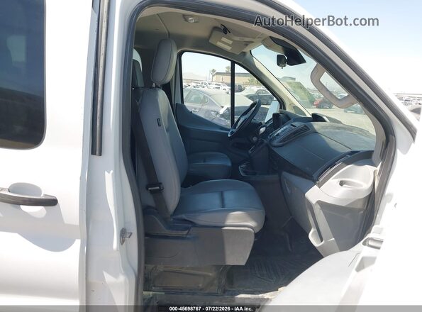 1FBZX2YM1JKB42633 2018 FORD TRANSIT-350 White Front interior view