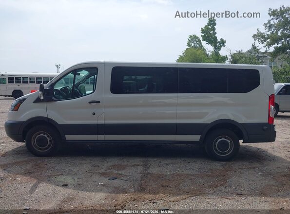 1FBZX2YM1JKB52725 2018 FORD TRANSIT-350 White სალონის 360-გრადუსიანი ხედი