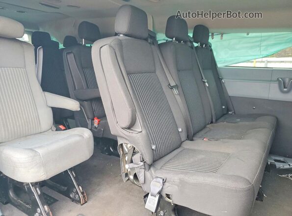 1FBZX2YMXHKA47143 2017 FORD TRANSIT White Rear interior view