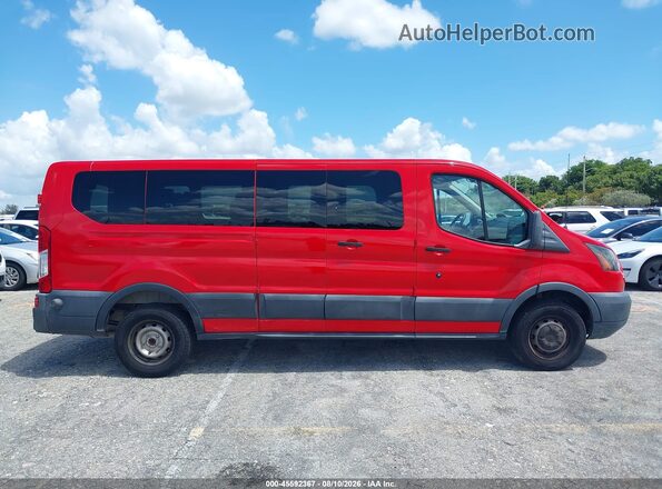 1FBZX2ZM4JKB43046 2018 FORD TRANSIT-350 Red Вид задньої частини салону