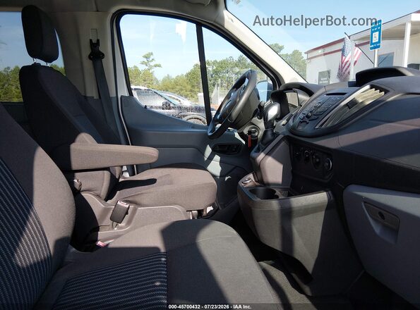 1FBZX2ZM8JKB36097 2018 FORD TRANSIT-350 White Vista interior delantera