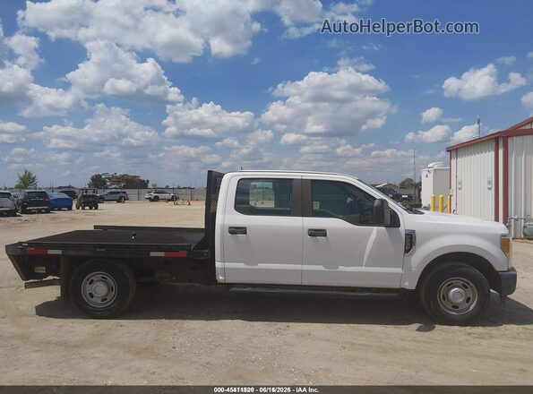 1FD7W2A69HED94846 2017 FORD F-250 Белый Вид щитка приборов