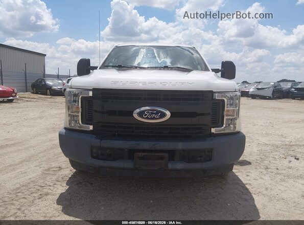 1FD7W2A69HED94846 2017 FORD F-250 Белый Вид панели приборов