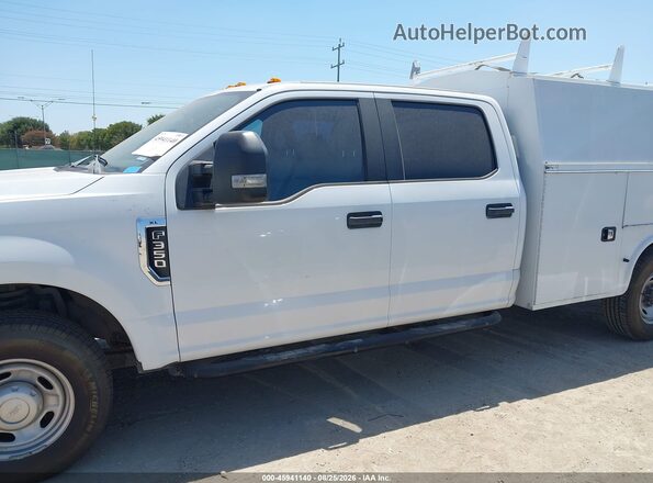 1FD7W3E62HED87205 2017 FORD F-350 CHASSIS Cream სალონის 360-გრადუსიანი ხედი
