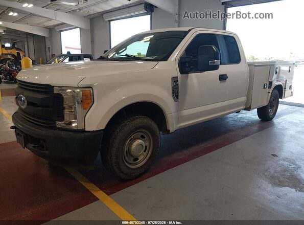 1FD7X2A68HEE29034 2017 FORD F-250 White Vista tres cuartos delantera izquierda