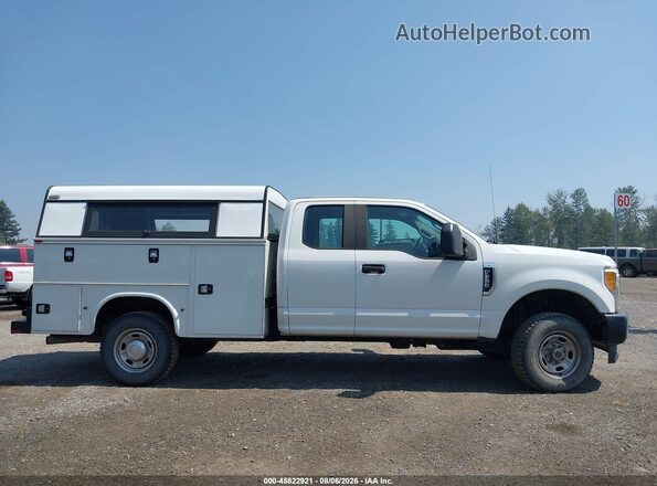 1FD7X2B61HEE07438 2017 FORD F-250 White Widok wnętrza z tyłu