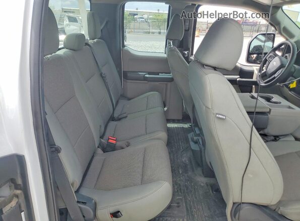 1FD7X2B64NEC88943 2022 FORD F250 Белый Вид задней части салона