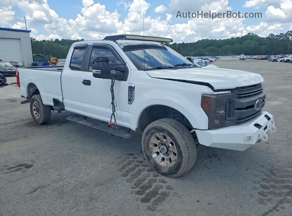 1FD7X2B65HEC91094 2017 FORD F250 White Передня права чверть