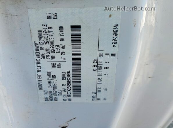 1FD7X2B65NEC96694 2022 FORD F250 White Vista del compartimento del motor