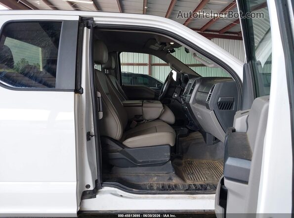 1FD7X2B68JEC69726 2018 FORD F-250 White Սալոնի դիմացի տեսք