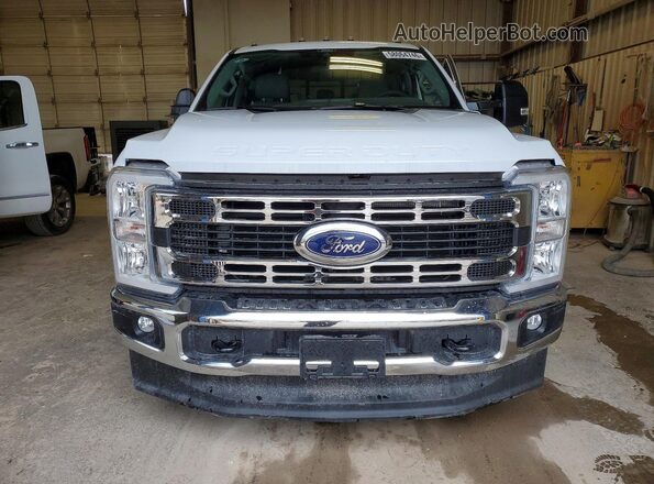 1FD8W3HTXTEE33944 2026 FORD F350 White Вид спереду