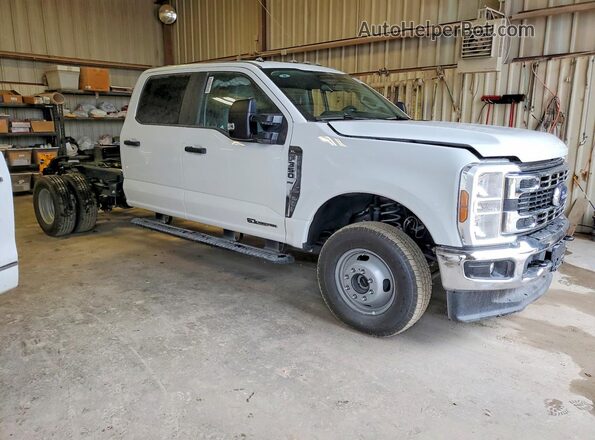 1FD8W3HTXTEE33944 2026 FORD F350 White Передня права чверть