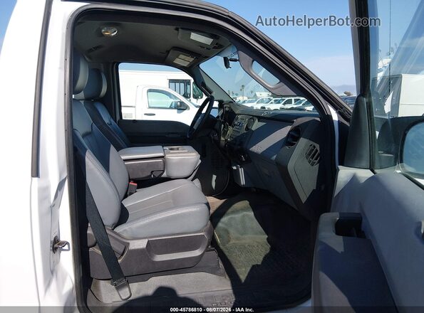 1FDBF2A62GED31144 2016 FORD F-250 White Widok naklejki z numerem VIN
