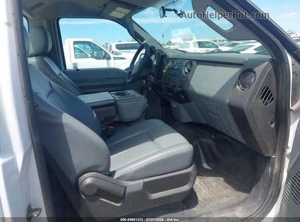 1FDBF2A63GED31153 2016 FORD F-250 White Front interior view