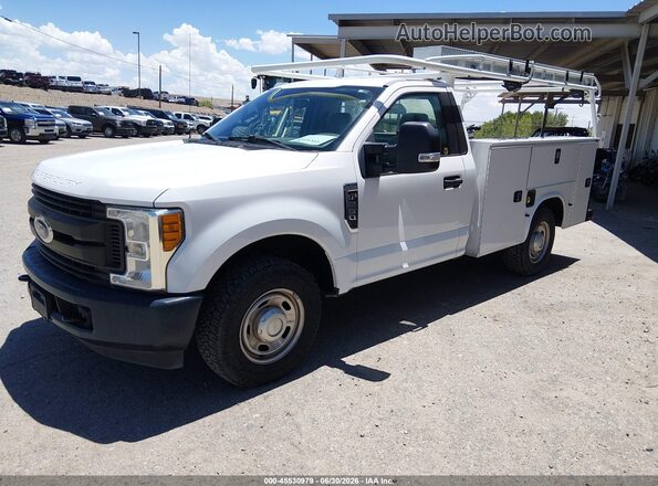 1FDBF2A64HEE07237 2017 FORD F-250 Белый Передняя левая четверть
