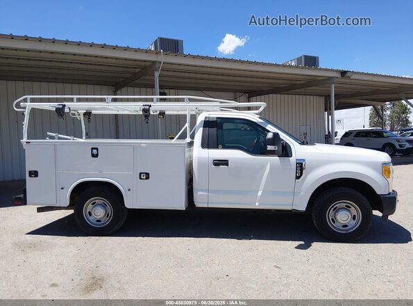 1FDBF2A64HEE07237 2017 FORD F-250 Белый Вид задней части салона