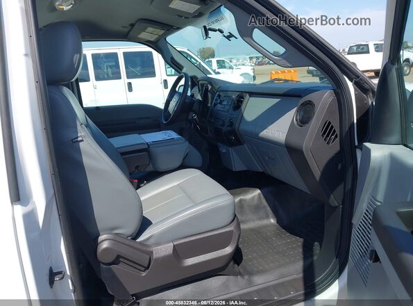 1FDBF2A65GED31154 2016 FORD F-250 White Widok wnętrza z przodu