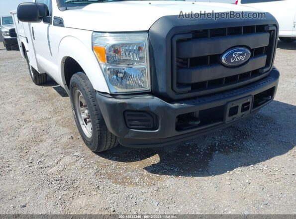 1FDBF2A65GED31154 2016 FORD F-250 White Widok z przodu