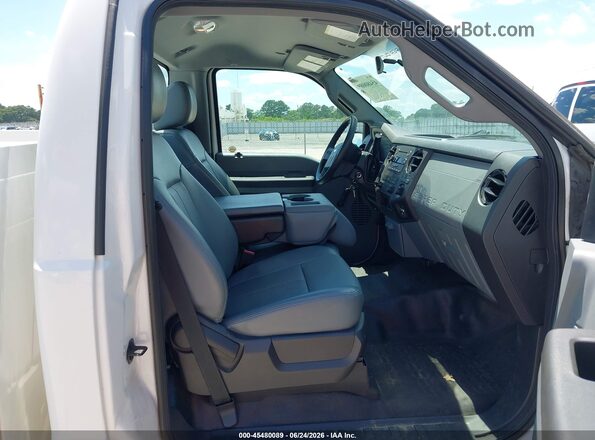 1FDBF2A66GED31132 2016 FORD F-250 White Вид салону спереду