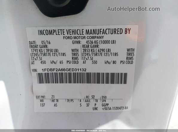 1FDBF2A66GED31132 2016 FORD F-250 White Вид підкапотного простору