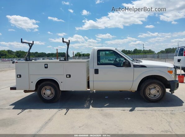 1FDBF2A66GED31132 2016 FORD F-250 White Вид задньої частини салону