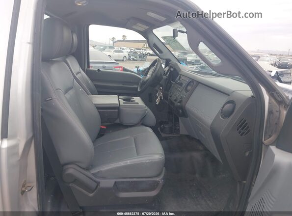 1FDBF2A67GED02481 2016 FORD F-250 Silver Սալոնի դիմացի տեսք