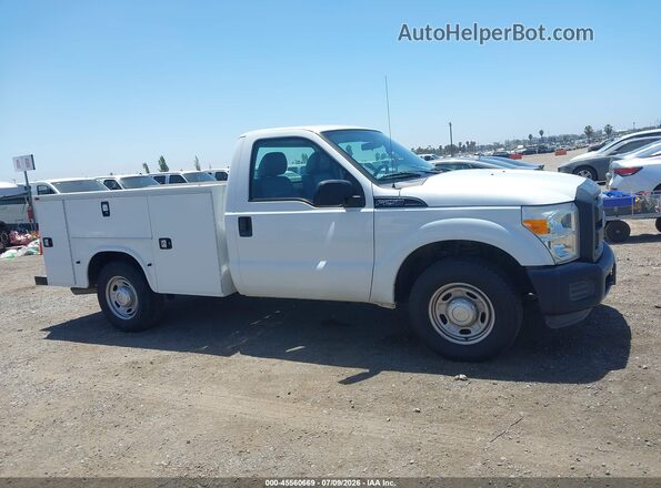 1FDBF2A68GED31150 2016 FORD F-250 White Vista interior trasera