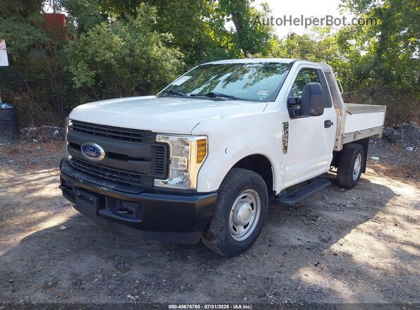 1FDBF2A68JEC26907 2018 FORD F-250 White Przód lewy